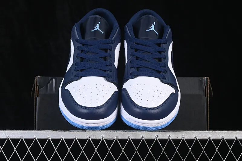 All categories Air Jordan Jordan series basketball shoes Air Jordan 1 Low Air Jordan 1 Low AJ1 Joe 1 white and blue low-top retro cultural basketball shoes 553558-404